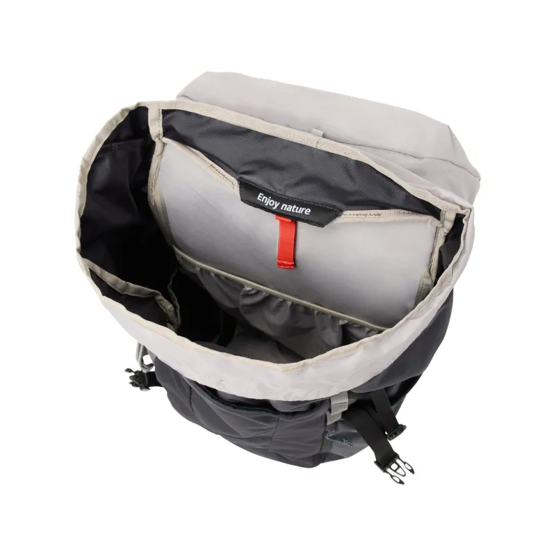 Vaude Brenta 30 päiväreppu, musta